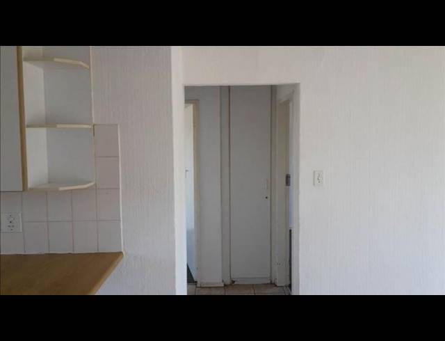 2 BEDROOM APARTMENT FOR SALE IN VORNA VALLEY